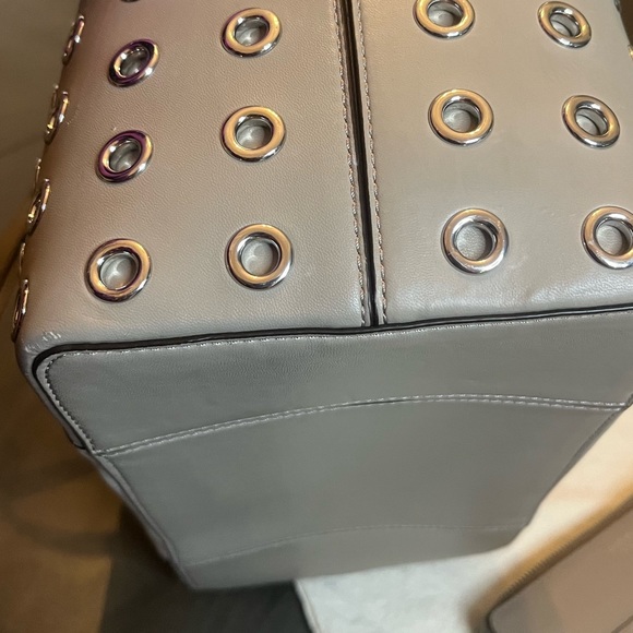 Tory Burch - Leather Bag & Wallet - Picture 16 of 16